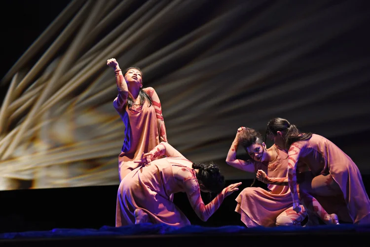 General 1 — Dancing Earth Creations